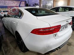 جاكوار XE